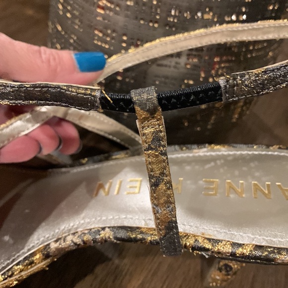 Anne Klein Sz 11M- Ferde Style Gorgeous Fabric Covered Gold and Brown Heels. A1 - Picture 3 of 5